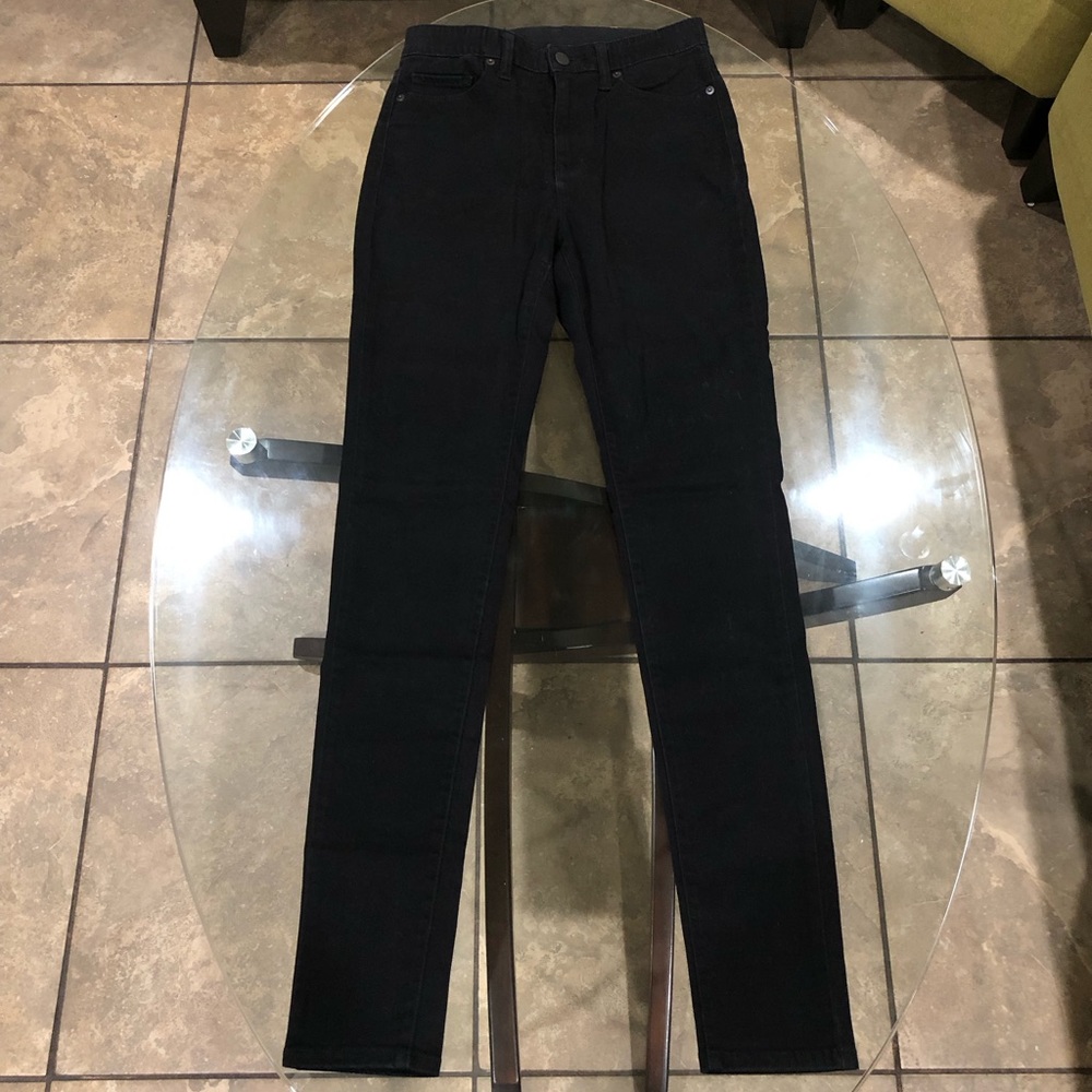 Uniqlo EZY Skinny Fit Color Jeans (Black)